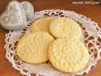 Red Brolly Doily Cookies